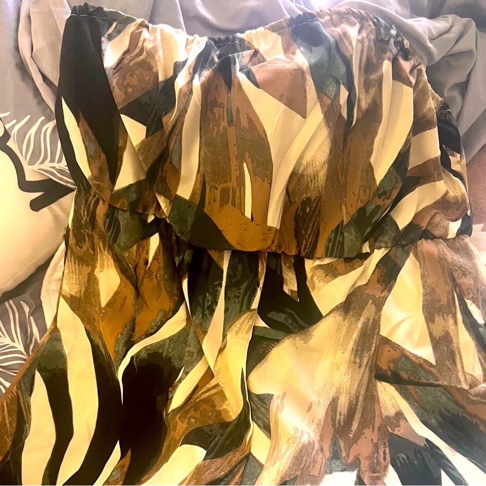 Stylish Camouflage Sleeveless Short Jumpsuit 💚🤎💛